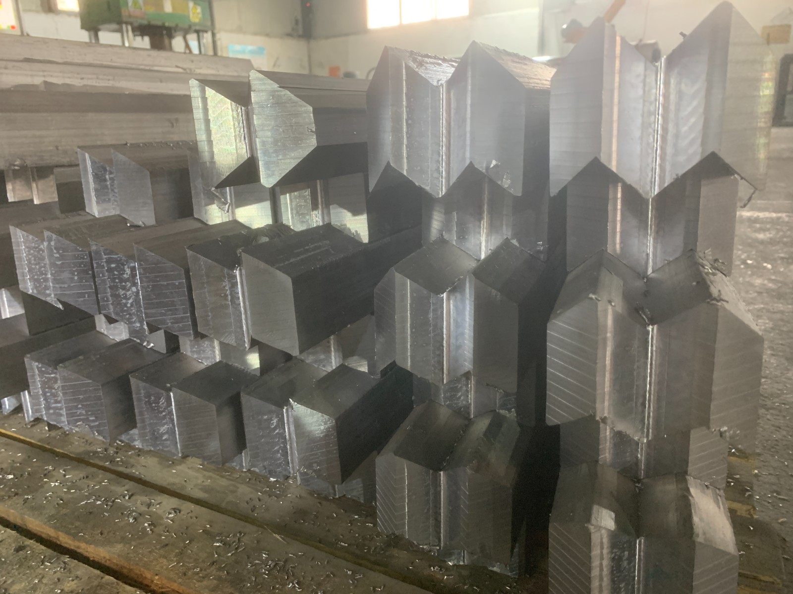 河池铅材料异型件生产加工